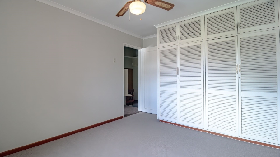 To Let 4 Bedroom Property for Rent in Gordons Bay Village Western Cape